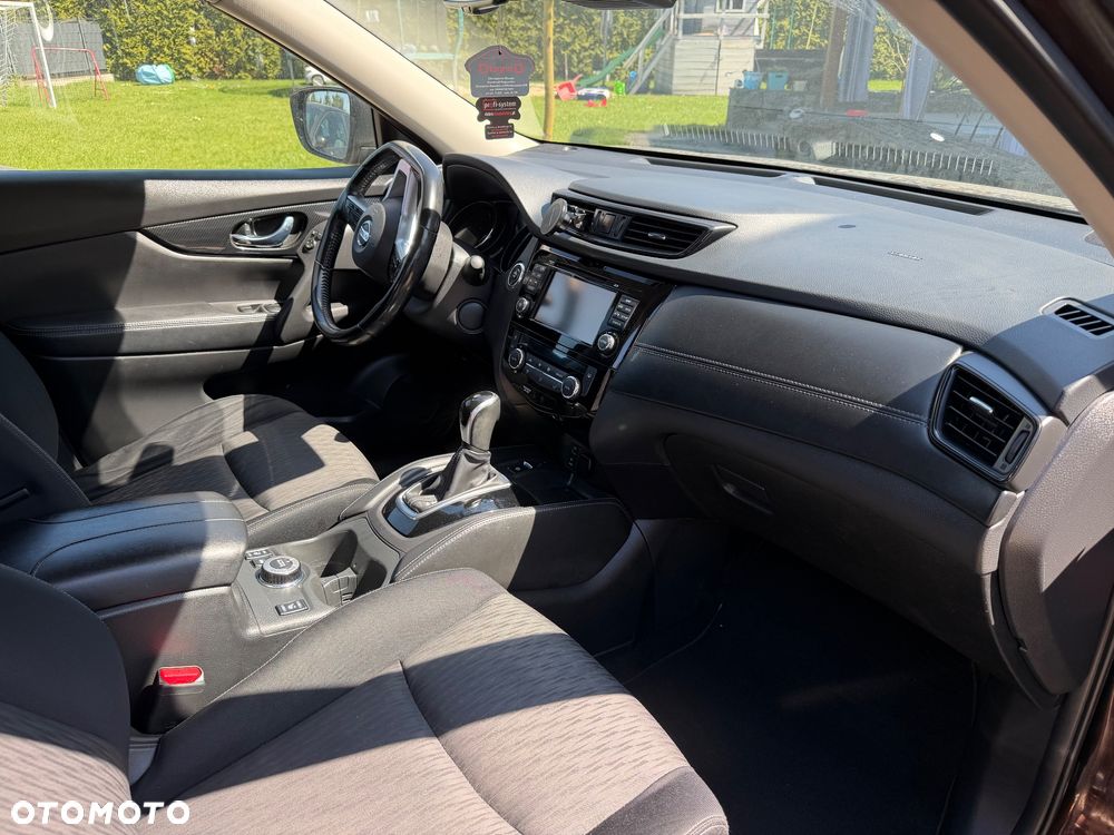 Nissan X-Trail 2.0 dCi N-Connecta 4WD Xtronic - 17