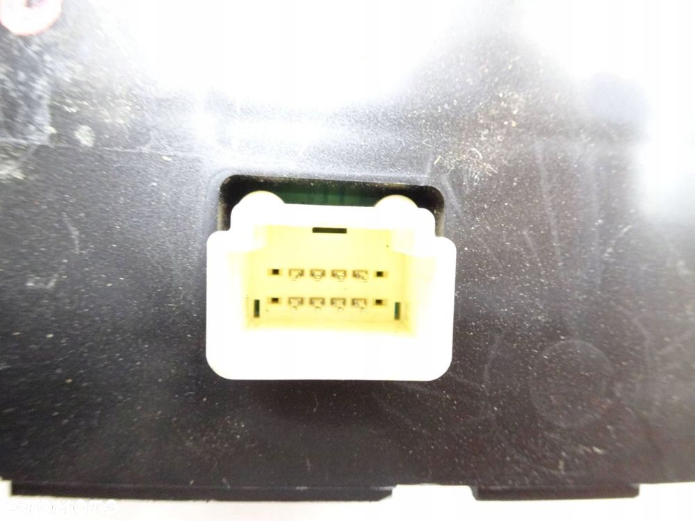 panel klimatyzacji toyota avensis t27 - 7