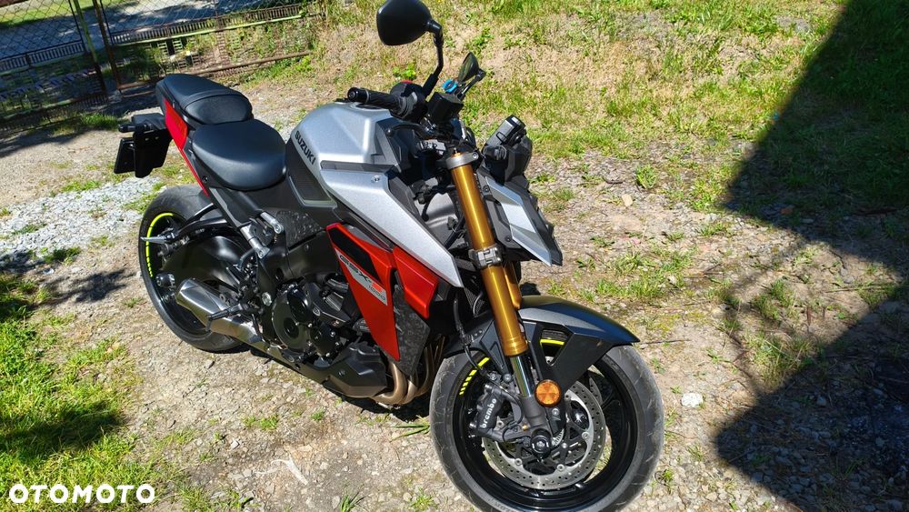 Suzuki GSX 1000 - 2
