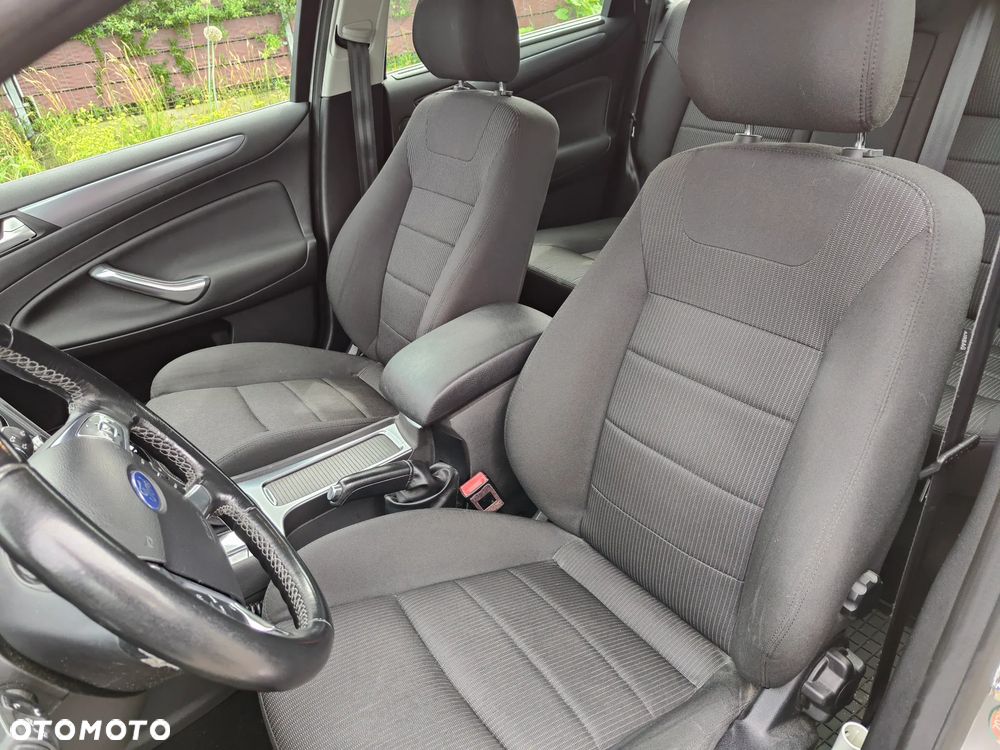 Ford Mondeo - 11