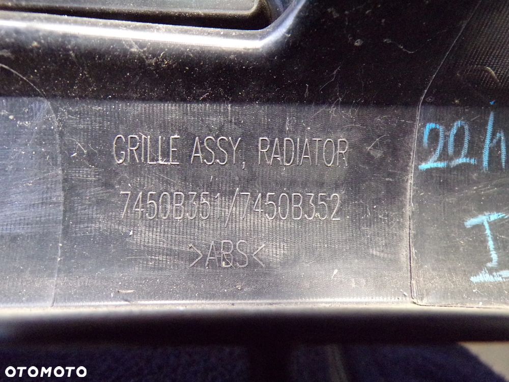 GRILL ATRAPA MITSUBISHI SPACE STAR II 7450B351 - 2