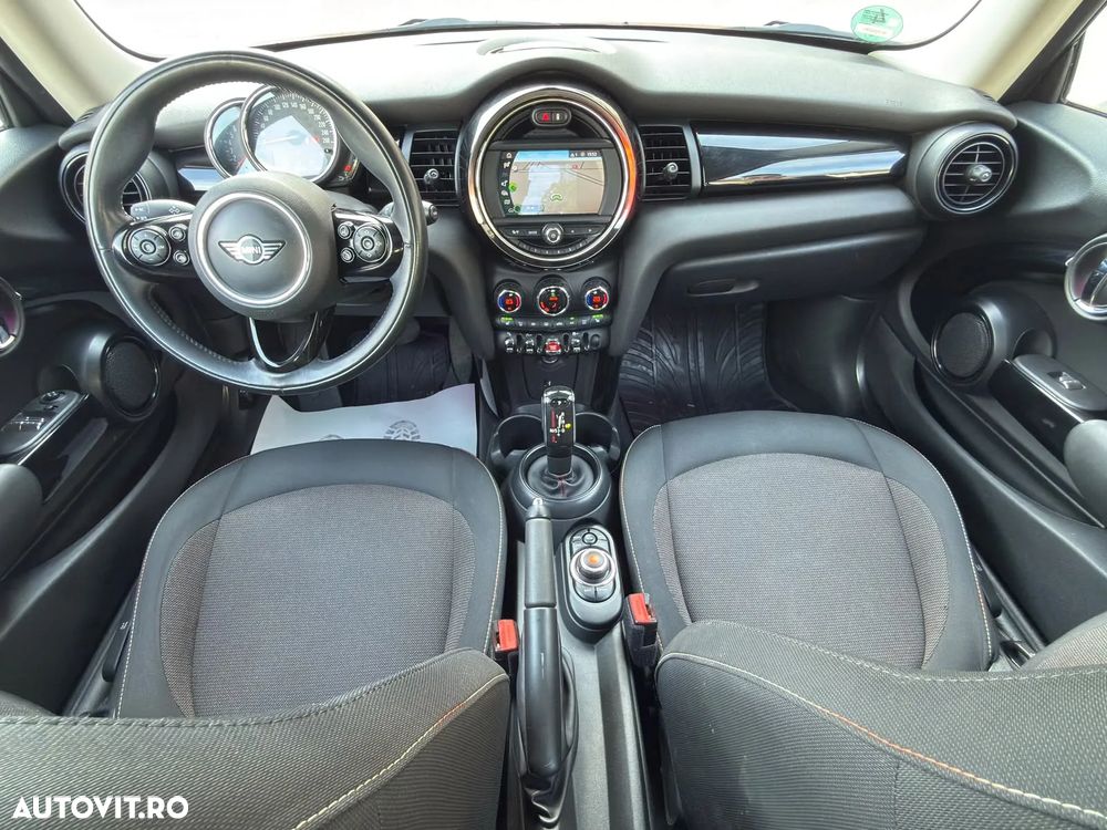 Mini Cooper 2018 photo 2