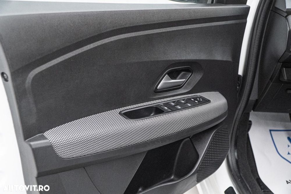 Dacia Logan TCe 90 MT6 Prestige - 25