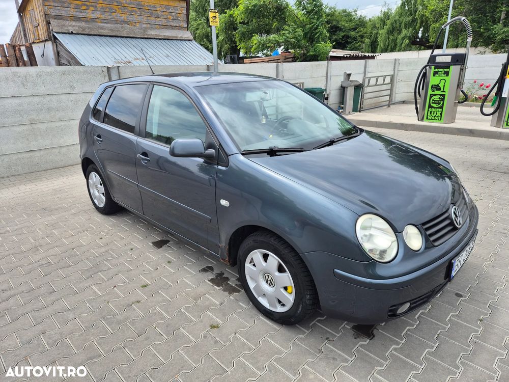 Volkswagen Polo - 2