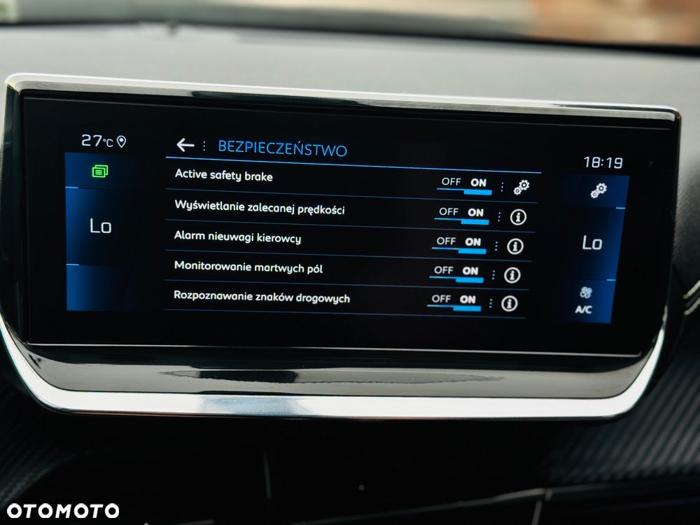 Peugeot 2008 PureTech 130 GT - 24