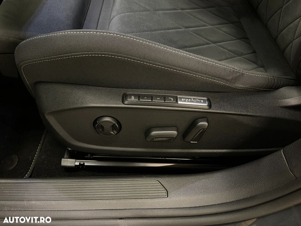 Volkswagen Golf 2.0 TDI DSG Style - 24
