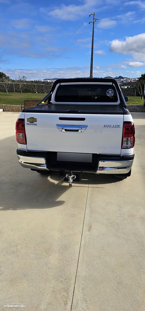 Toyota Hilux - 13