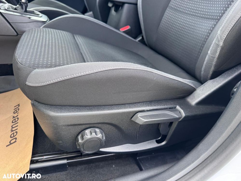 Ford Focus 1.5 EcoBlue Start-Stopp-System COOL&CONNECT - 18