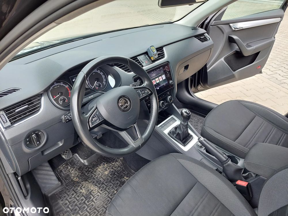Skoda Octavia 1.4 TSI Drive - 27