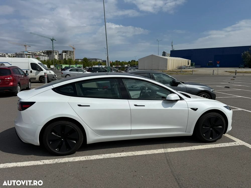 Tesla Model 3 - 15