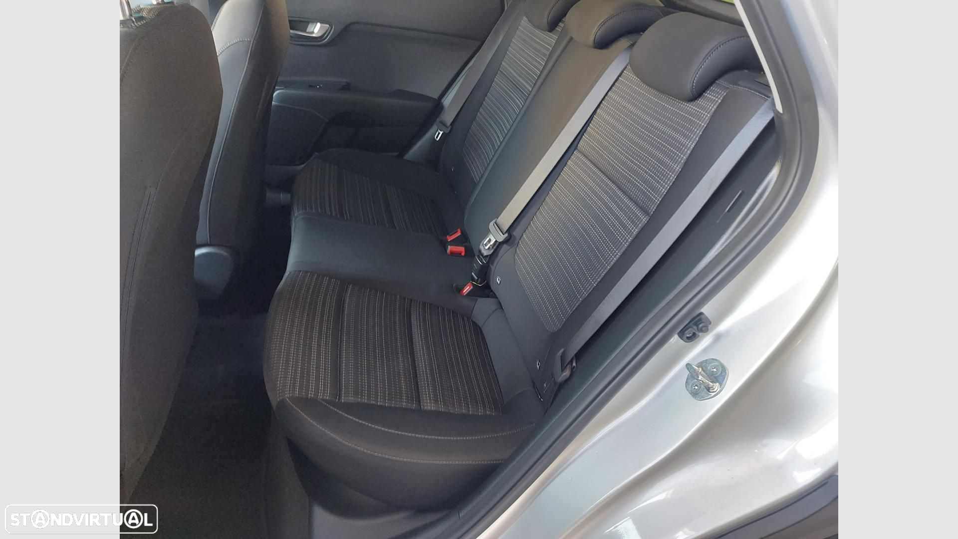 Kia Stonic 1.0 T-GDI Drive - 10