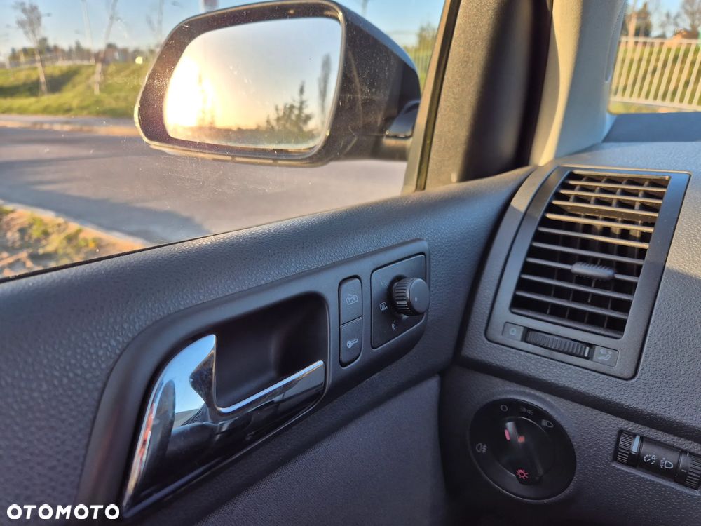 Volkswagen Polo 1.2 Trendline - 17