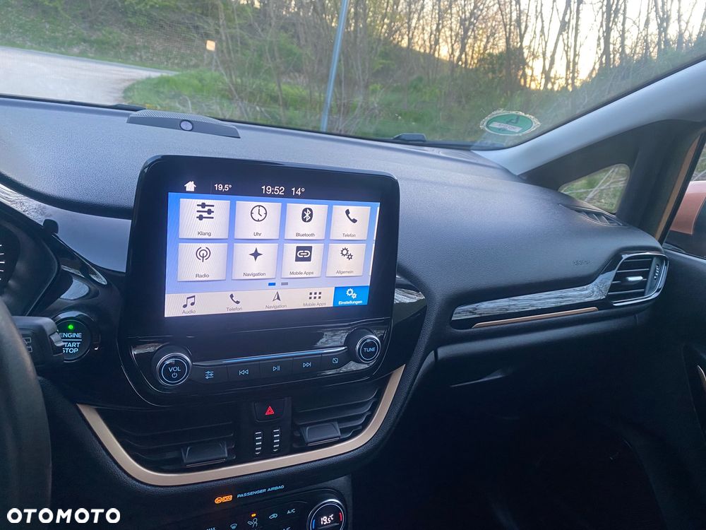 Ford Fiesta 1.0 EcoBoost S&S TITANIUM X - 33