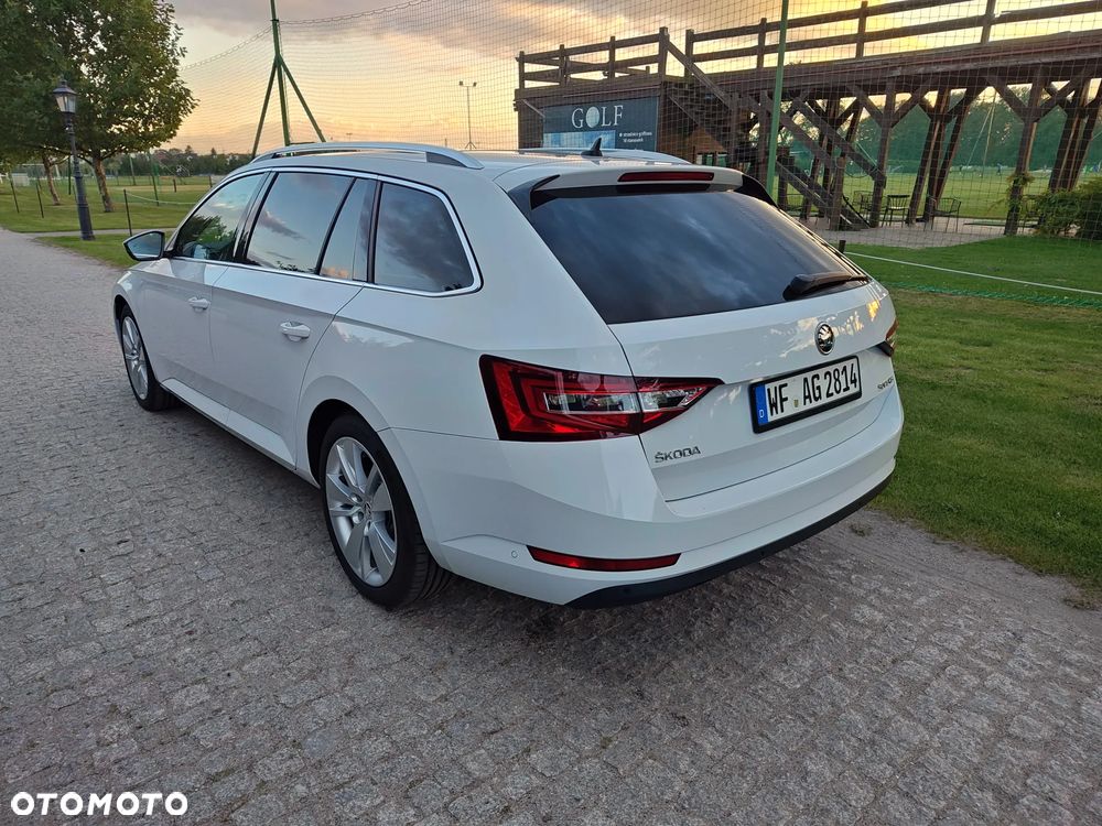 Skoda Superb 1.5 TSI Style DSG - 4