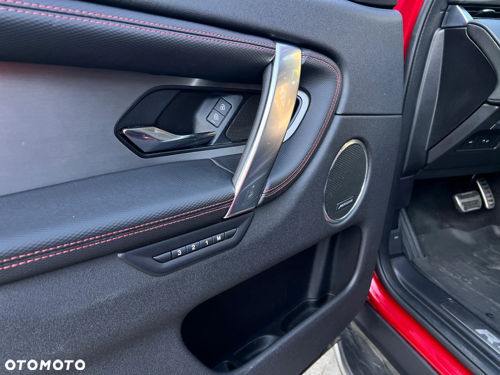 Land Rover Discovery Sport - 33