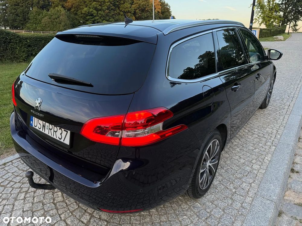 Peugeot 308 SW 1.2 PureTech Allure S&S - 21