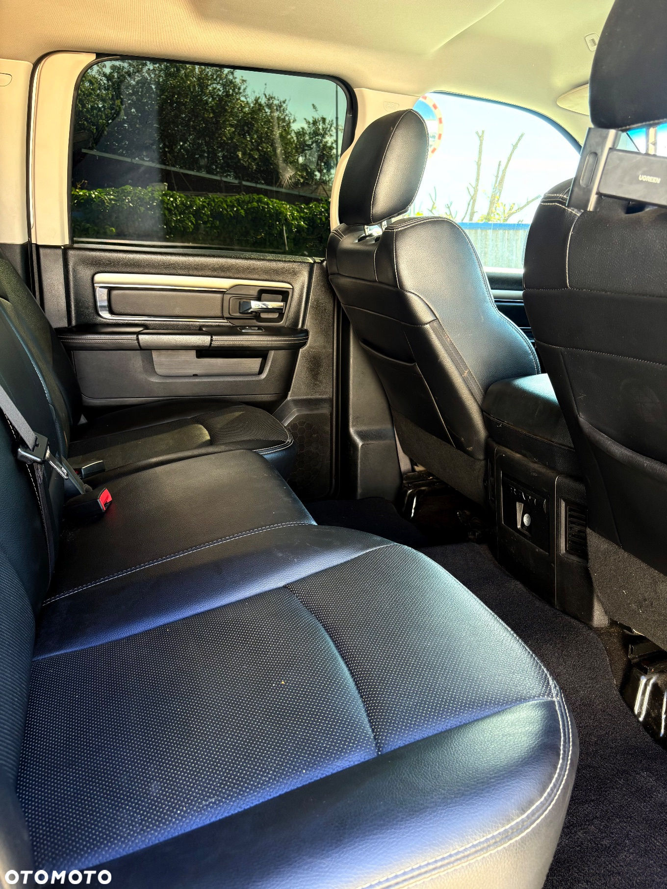 Dodge RAM 1500 5.7 4x4 - 7