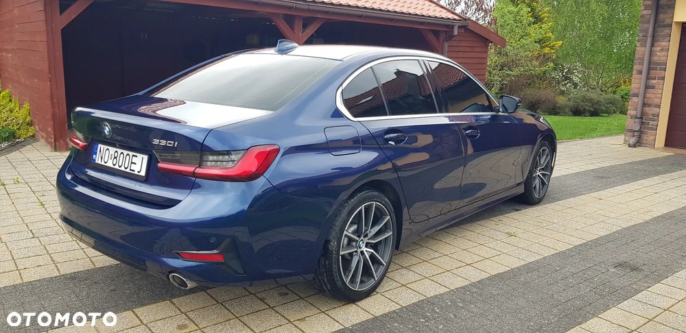 BMW Seria 3 330i Luxury Line sport - 19