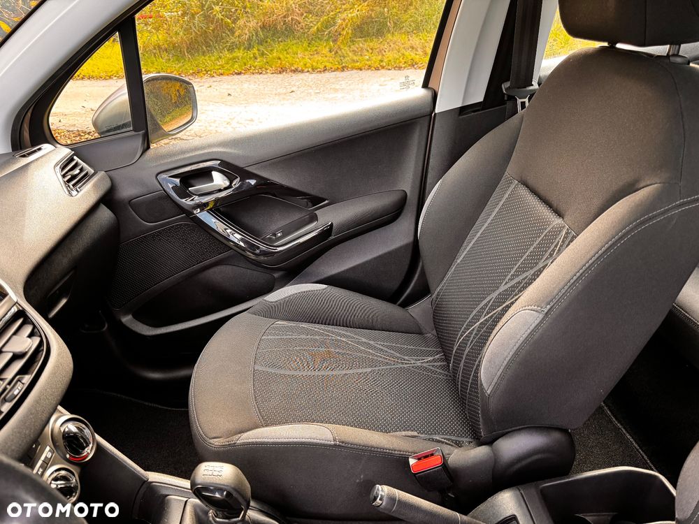 Peugeot 208 1.2 VTi Active - 20