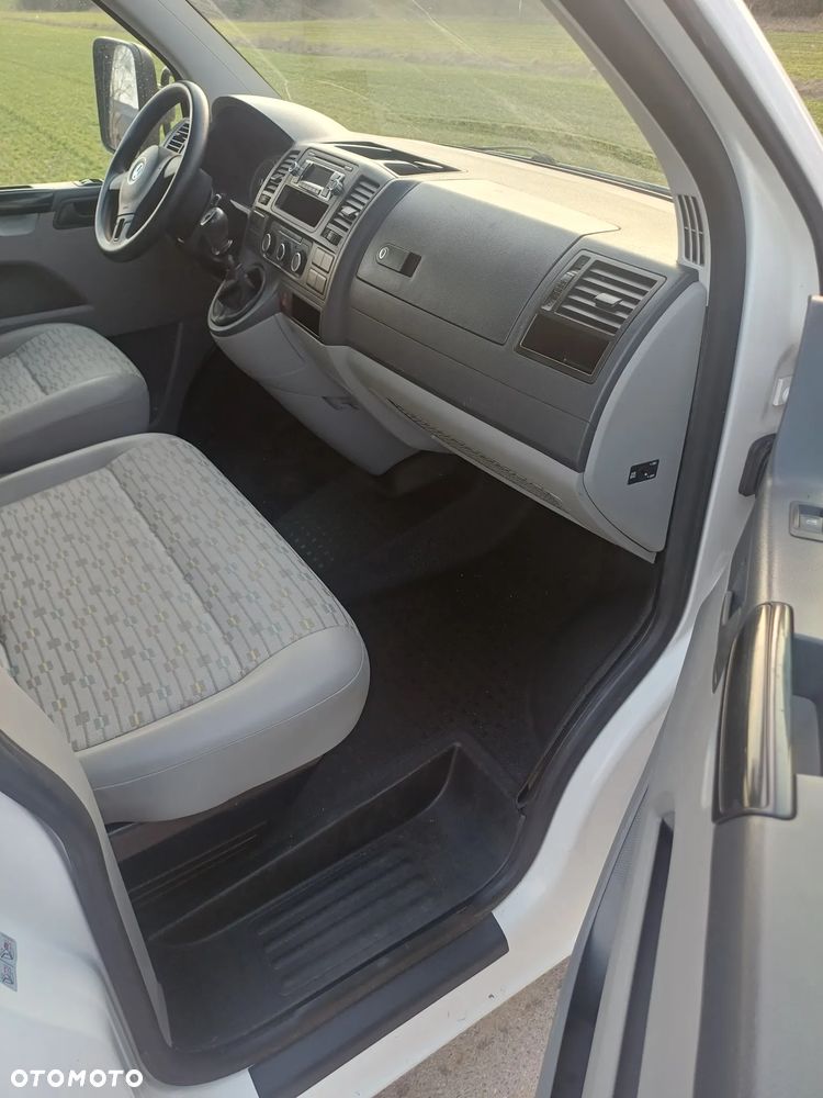 Volkswagen Transporter - 28