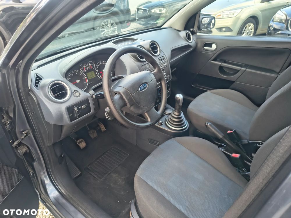 Ford Fiesta 1.4 Style - 13