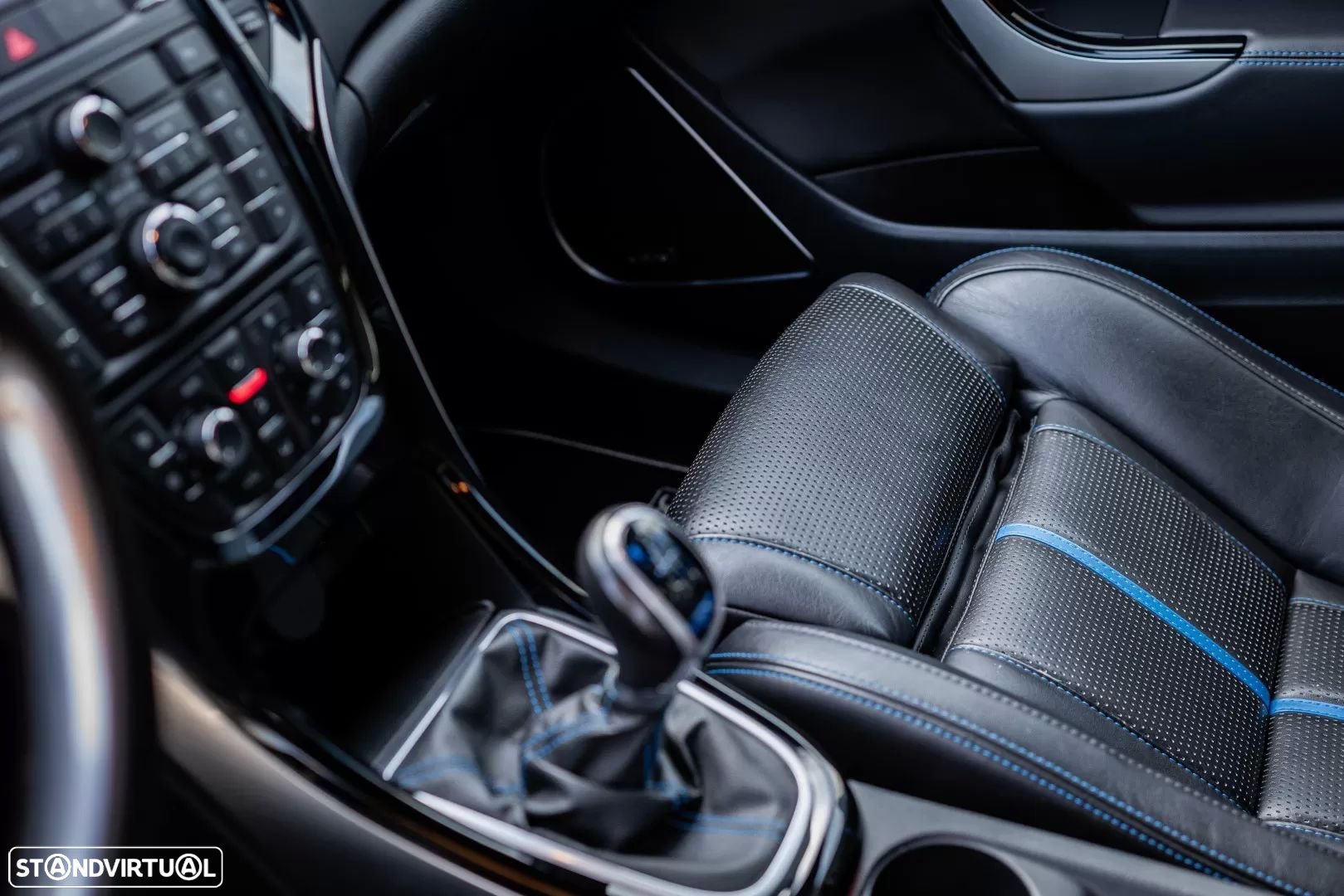 Opel Astra GTC OPC 2.0 T - 33