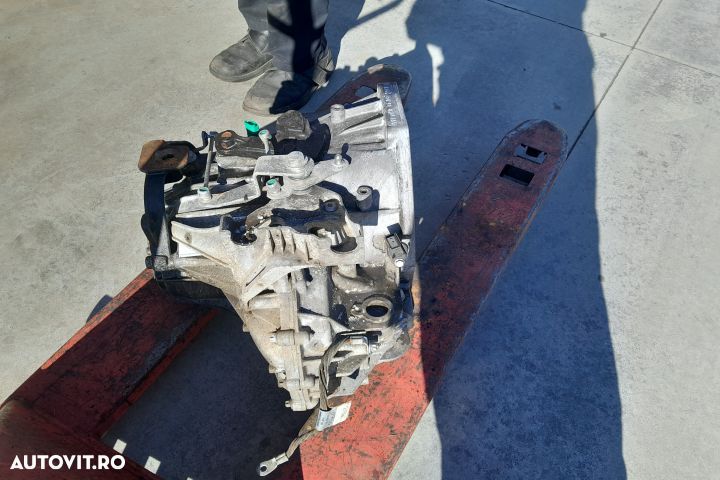 Cutie viteze manuală cu 6 trepte TIP CUTIE 700.730 700.730 Mercedes- - 2