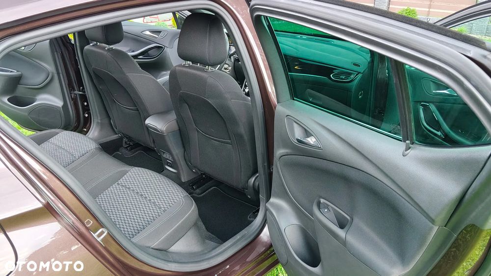 Opel Astra 1.4 Turbo Innovation - 22