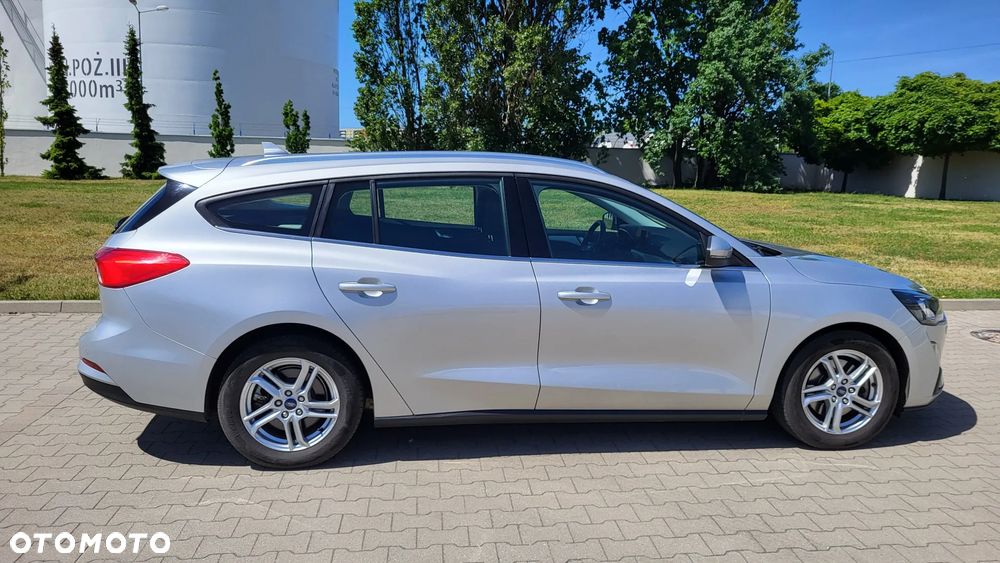 Ford Focus 1.5 EcoBlue Connected - 4
