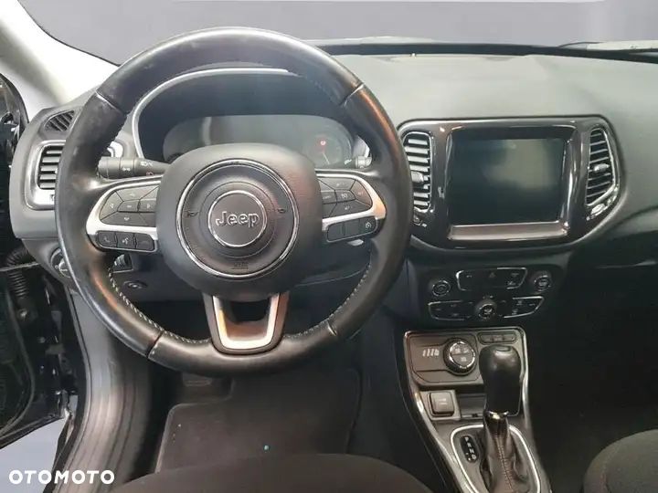 Jeep Compass - 8