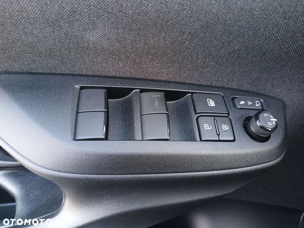 Toyota Yaris - 17