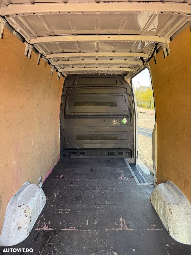 Mercedes-Benz Sprinter - 7