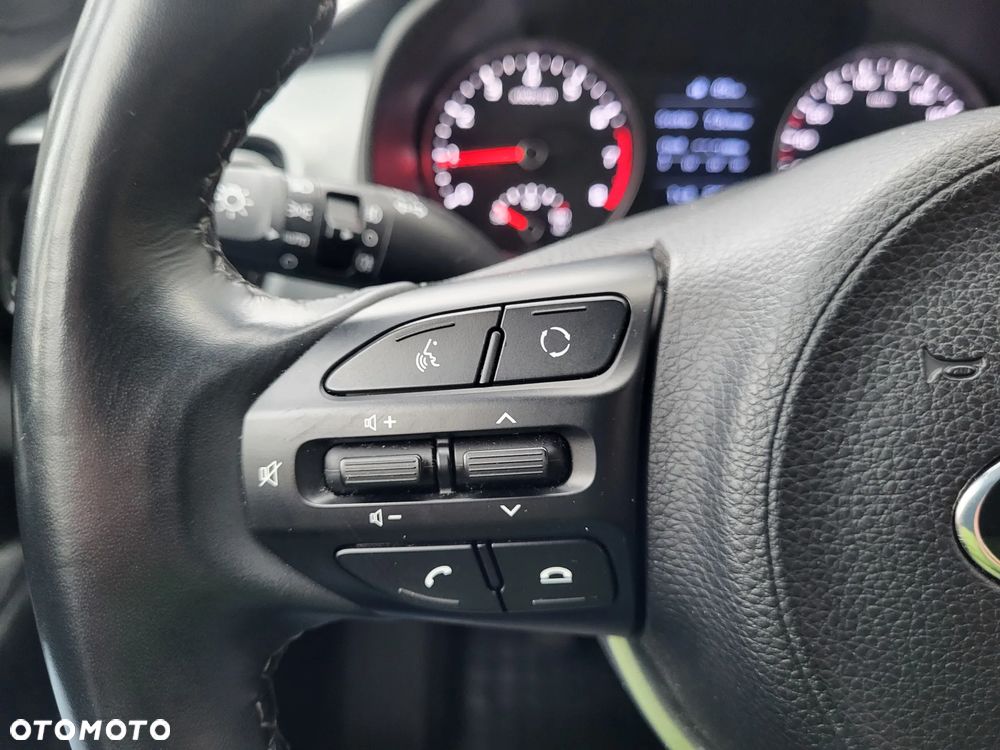 Kia Stonic 1.2 Dream-Team Edition - 18