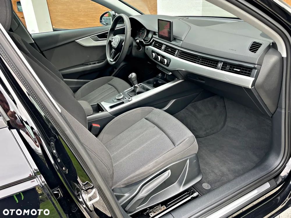 Audi A4 Avant 1.4 TFSI Design - 20