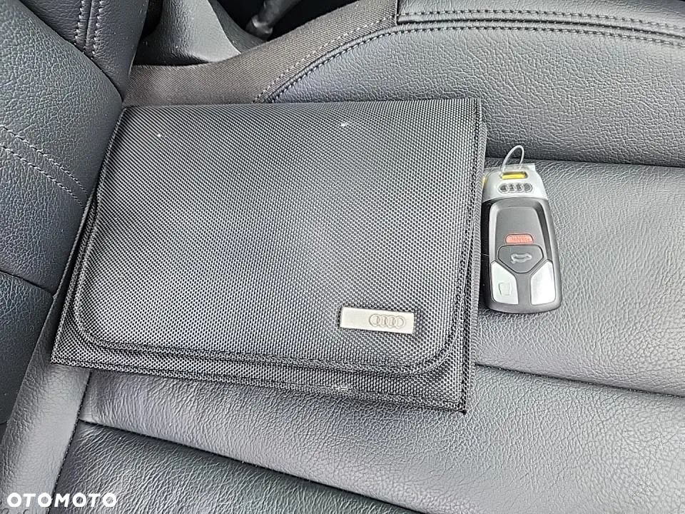 Audi A4 - 4