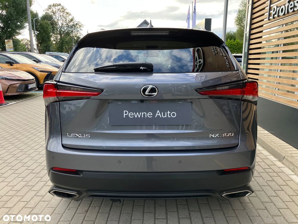 Lexus NX 300 F Impression AWD - 5