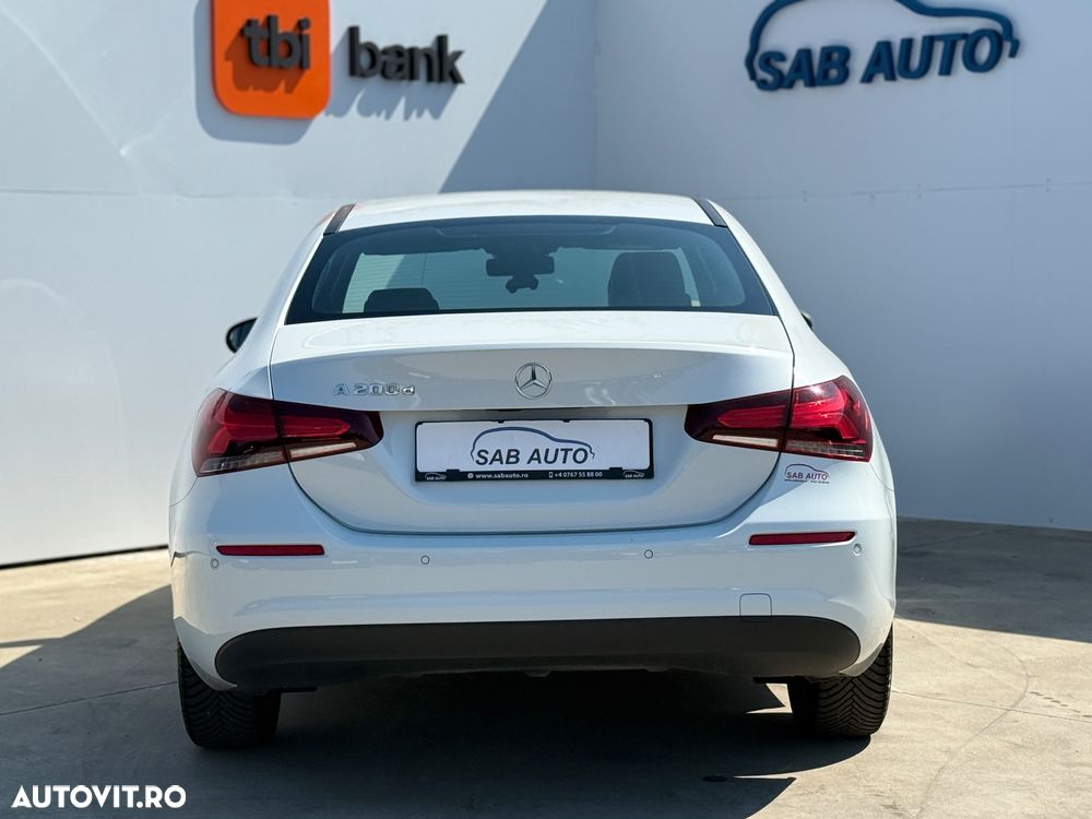 Mercedes-Benz A 200 d Sedan 8G-DCT - 25
