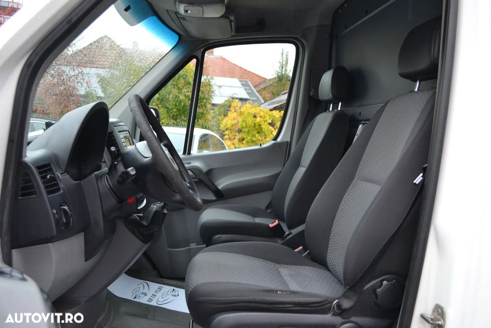 Volkswagen CRAFTER L4H3 2.0 TDI 163 CP E5 - 14