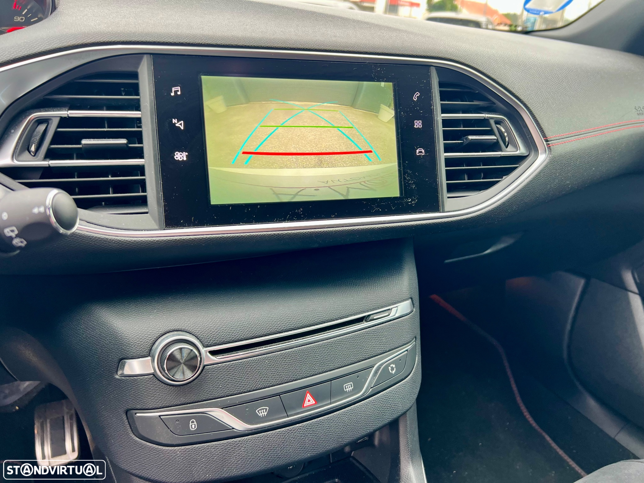 Peugeot 308 1.6 e-THP GTi - 12