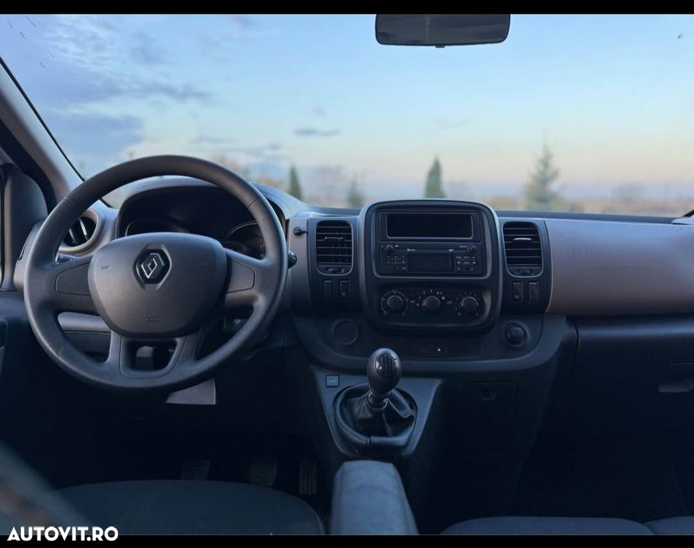 Renault Trafic - 11