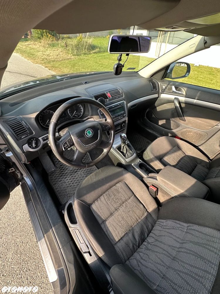 Skoda Octavia 1.9 TDI Ambiente - 9