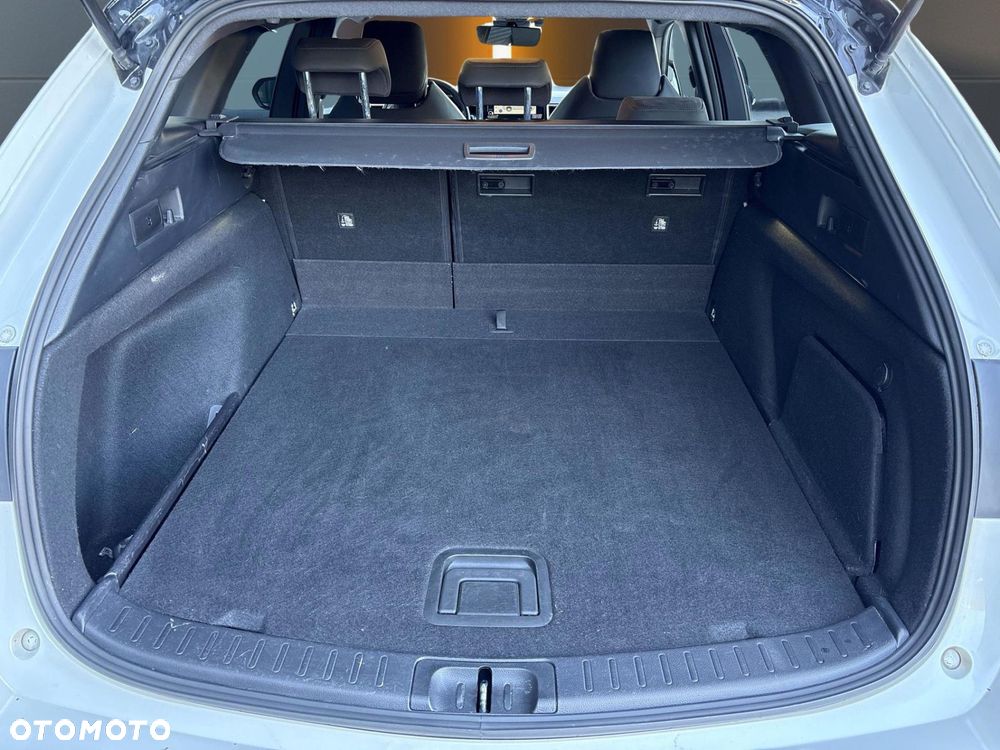 Toyota Corolla 2.0 Hybrid GR Sport - 17
