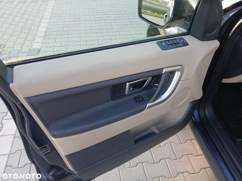 Land Rover Discovery Sport 2.0 TD4 HSE Luxury - 26