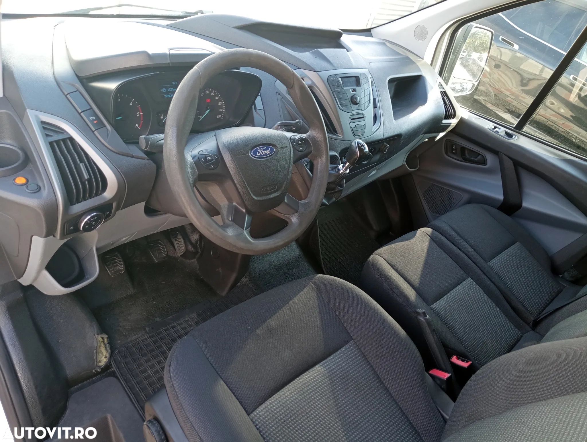 Ford Transit Custom - 6