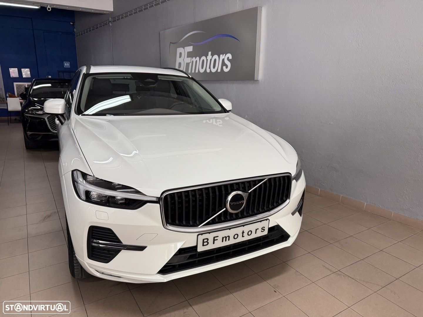 Volvo XC 60 2.0 B4 Core - 1
