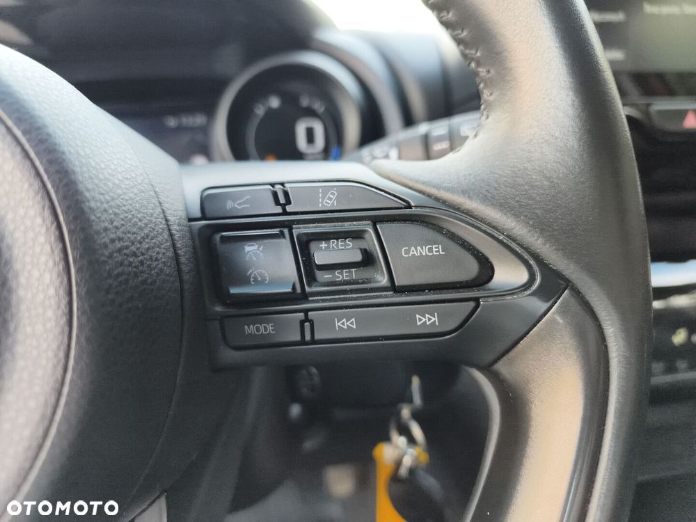 Toyota Yaris Cross Hybrid 1.5 Comfort - 23