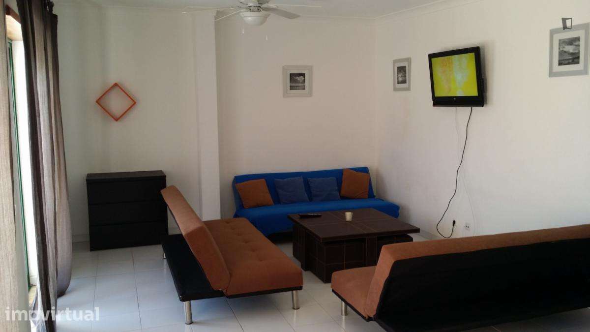 Apartamento com 3 quartos - localizado em Portimao - Grande imagem: 2/23
