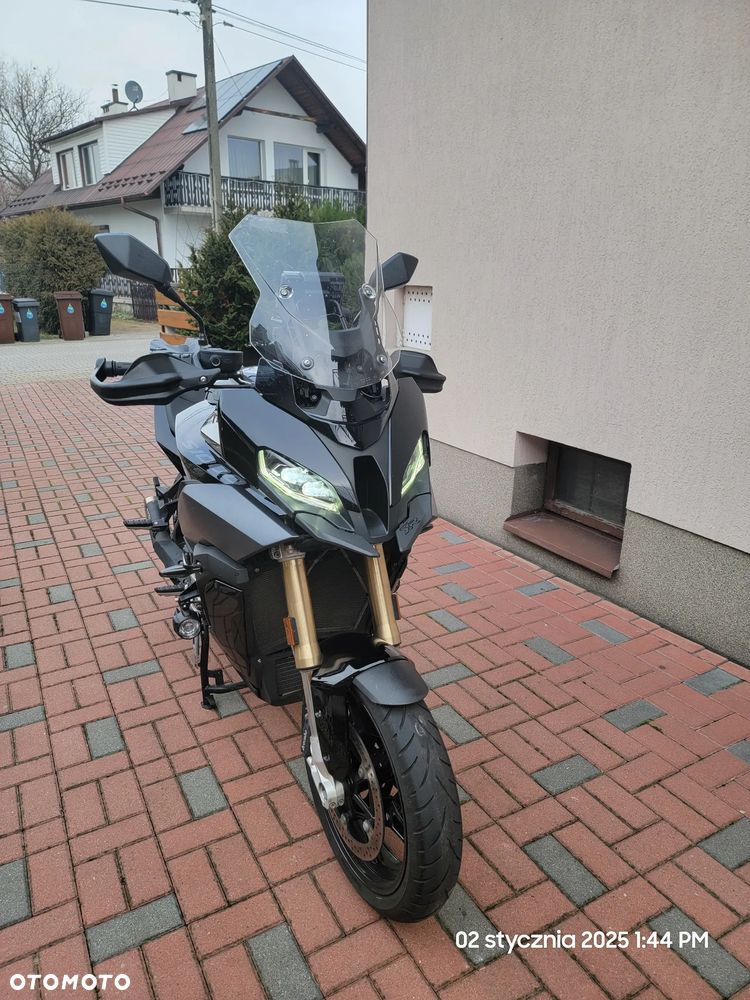 BMW XR - 3