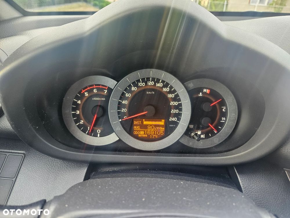 Toyota RAV4 2.2 D-4D Luna - 8