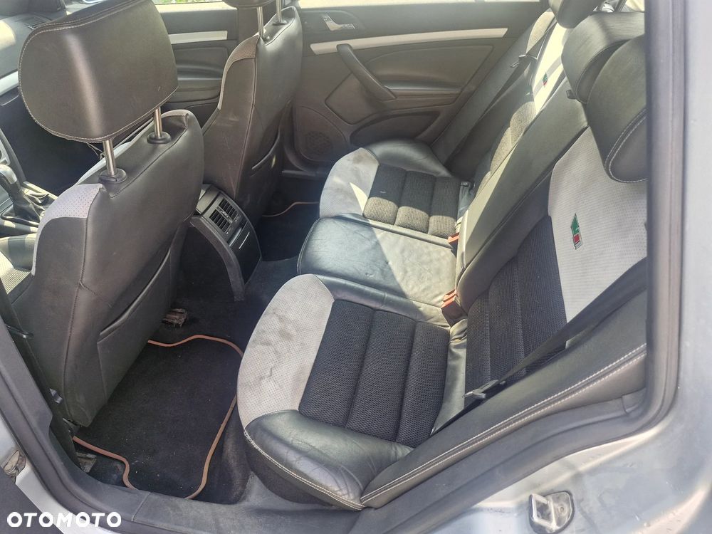 Skoda Octavia 2.0 TDI RS - 7
